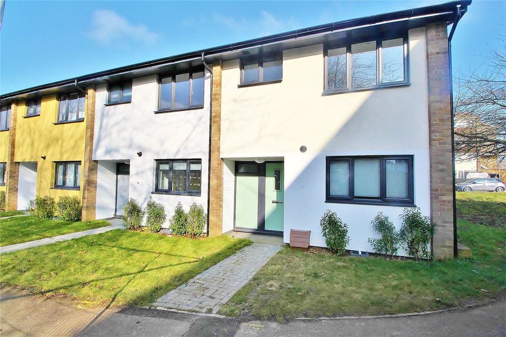 Property photo 1 of 7 Front External