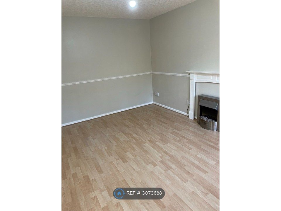 Property photo 2 of 15 Living Room