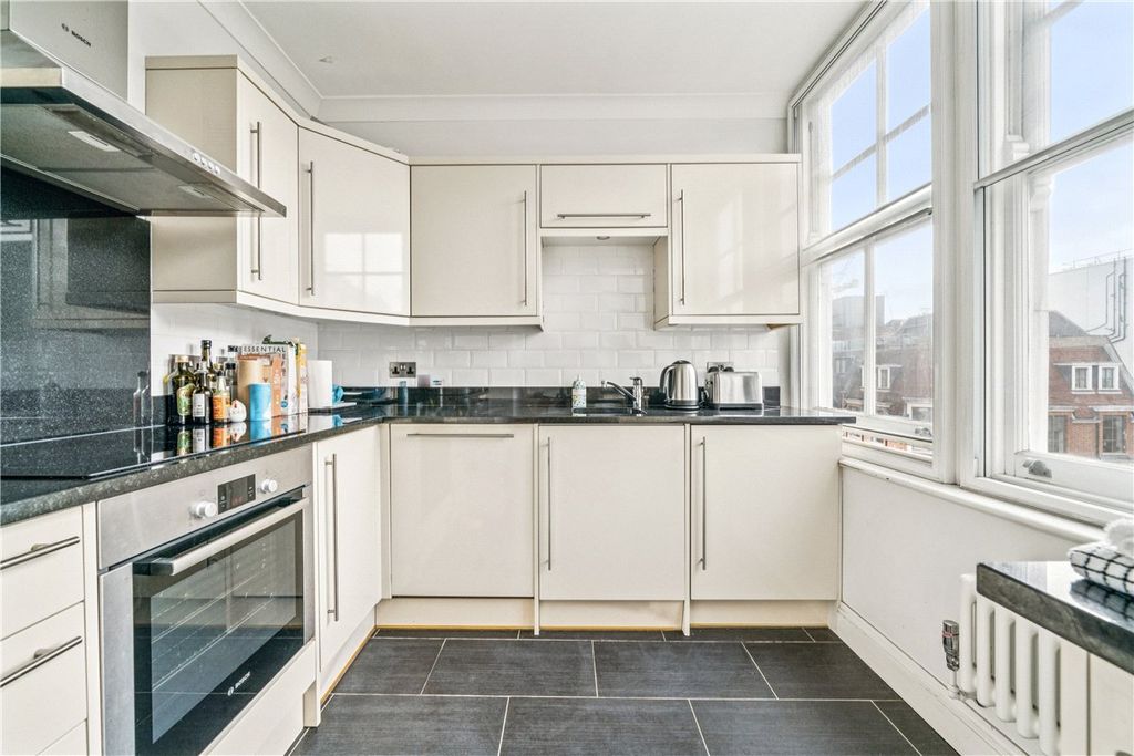 Property photo 2 of 15 Picture No. 05