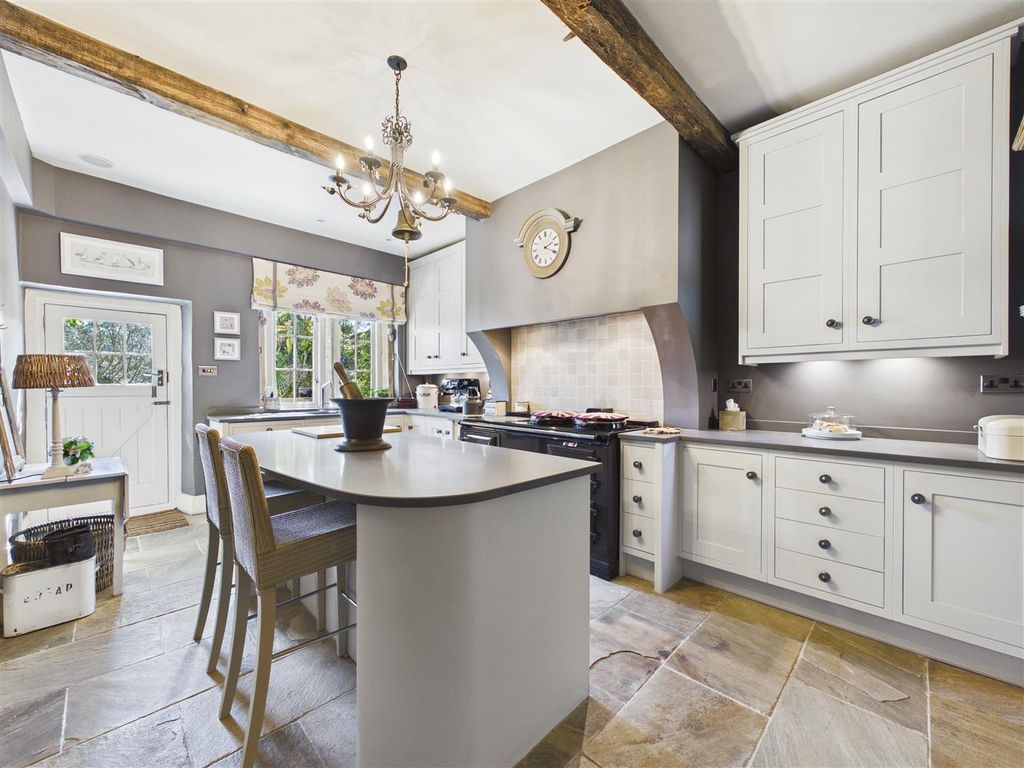 Property photo 2 of 49 5d820F3A83Fe4E329428Be82Ea57F82B_100_Cam05476G0-Pr
