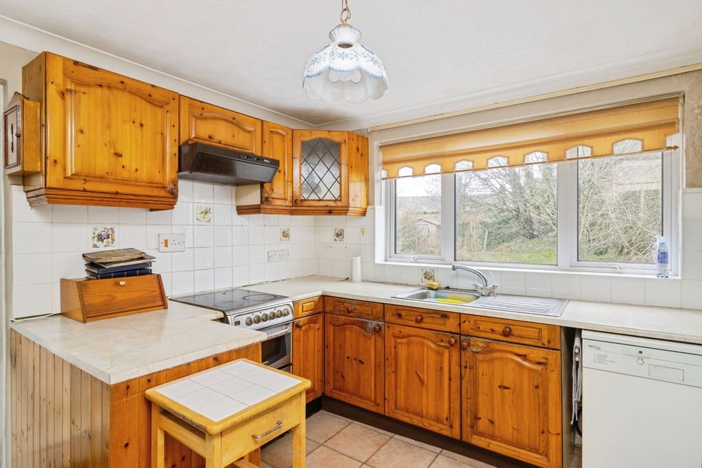 Property photo 3 of 20 Pbox-Img.Jpg