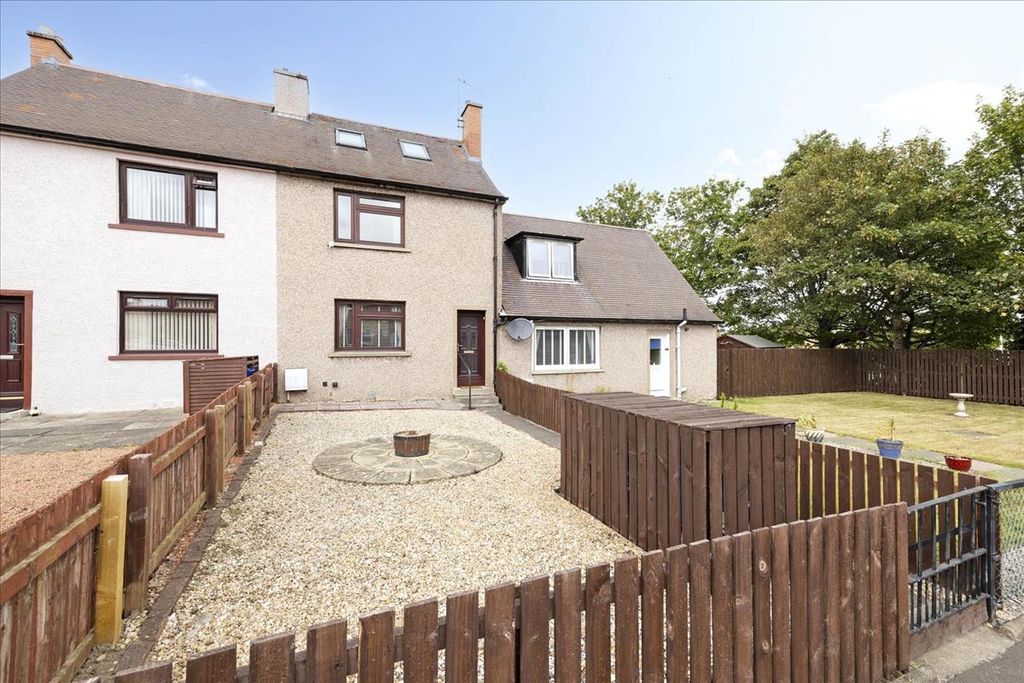 Property photo 1 of 25