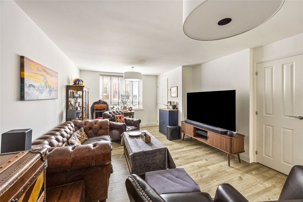 Property photo 3 of 16 Picture No. 06