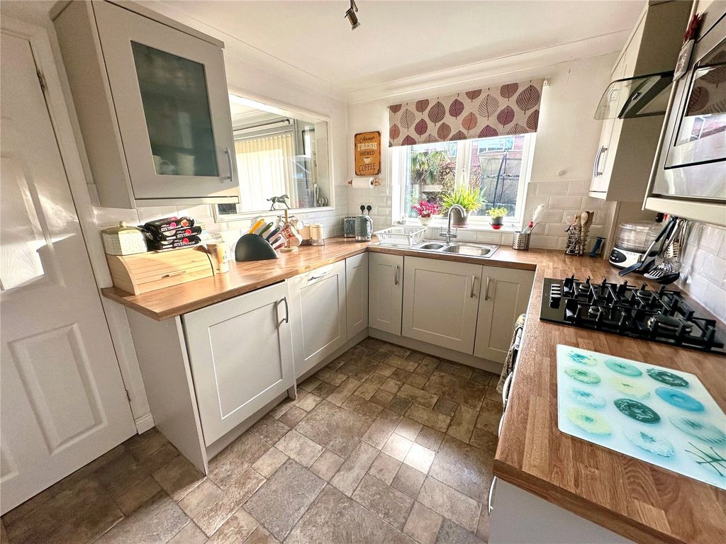 Property photo 3 of 8 Picture No. 09