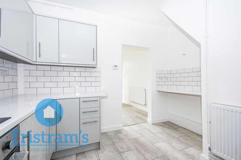 Property photo 3 of 10 Img_0381