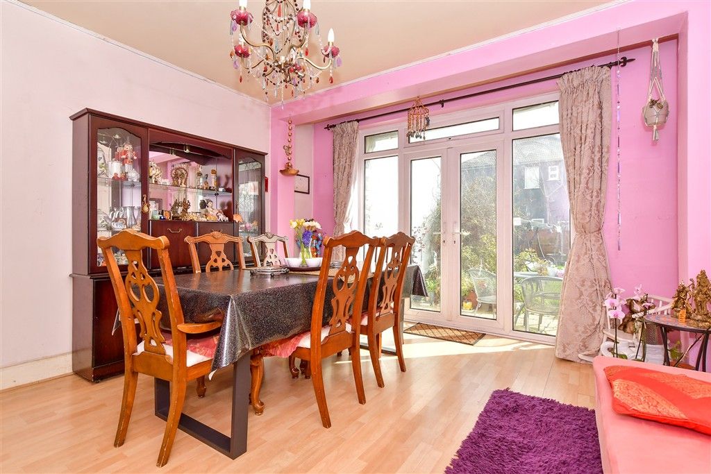 Property photo 3 of 13 Dining Room