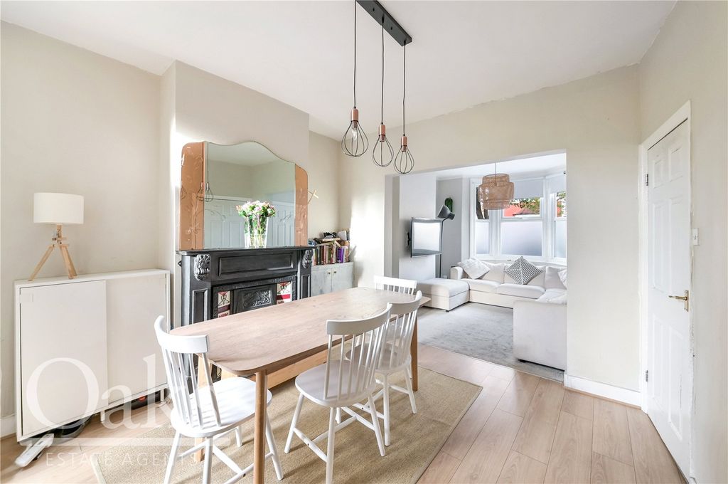 Property photo 3 of 12 Picture No. 07