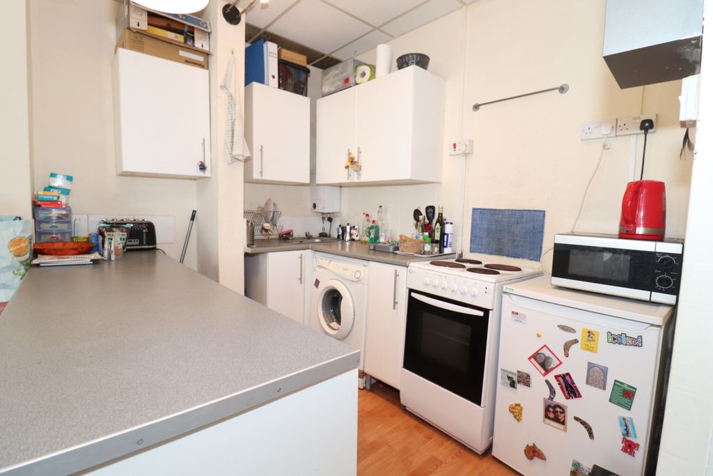 Property photo 3 of 4