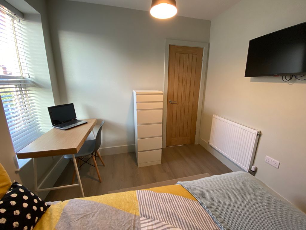 Property photo 2 of 6 Img_9116_6_Original