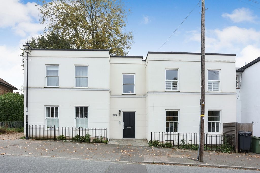 Property photo 1 of 10 External