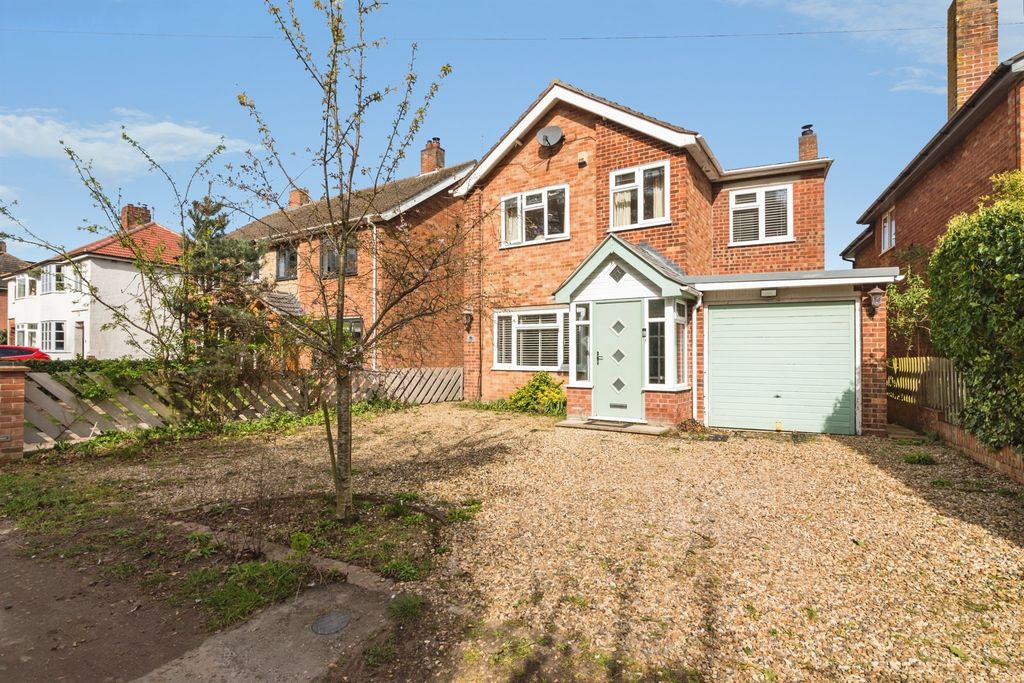 Property photo 2 of 21