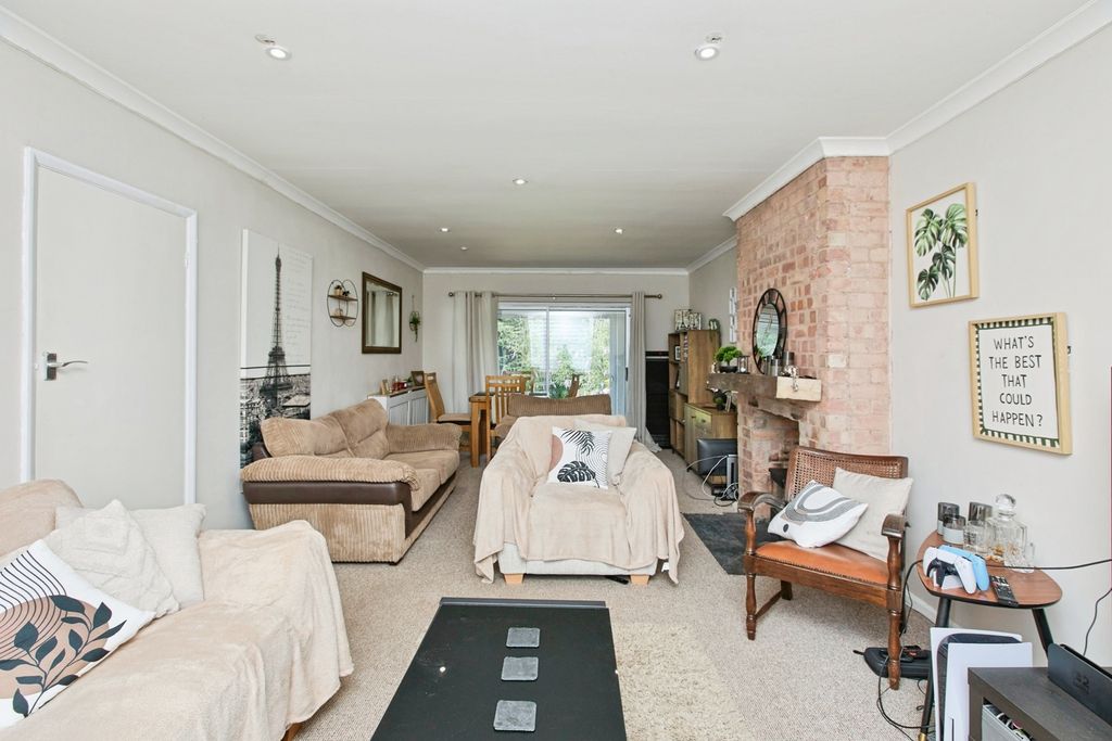 Property photo 3 of 17 Pbox-Img.Jpg