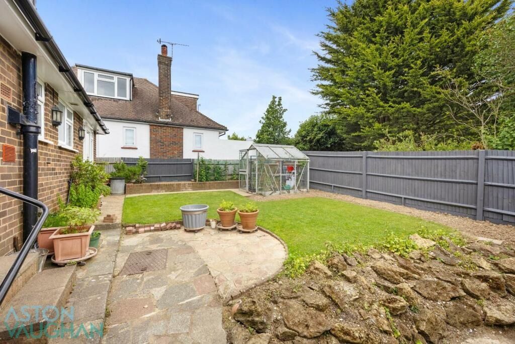 Property photo 2 of 19 4558962