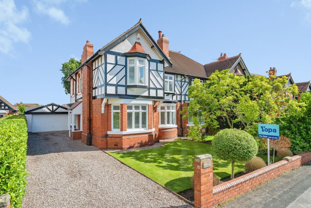 Property photo 1 of 32 1