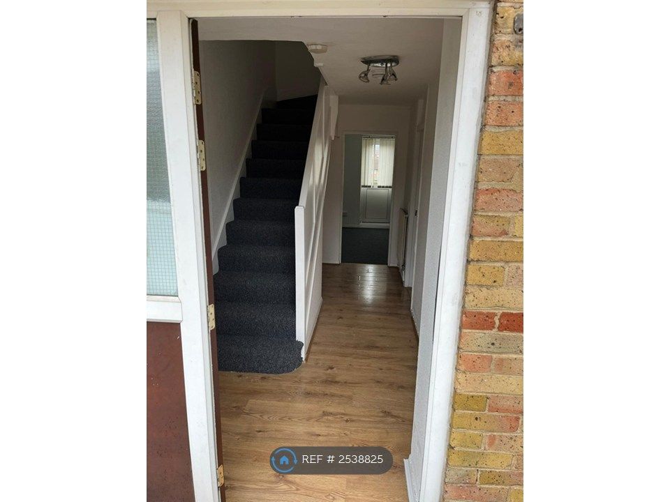 Property photo 3 of 24