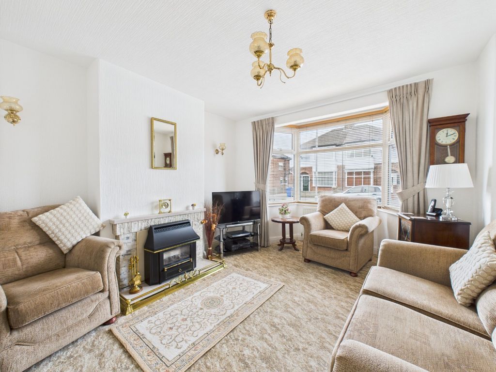 Property photo 2 of 12 4403075
