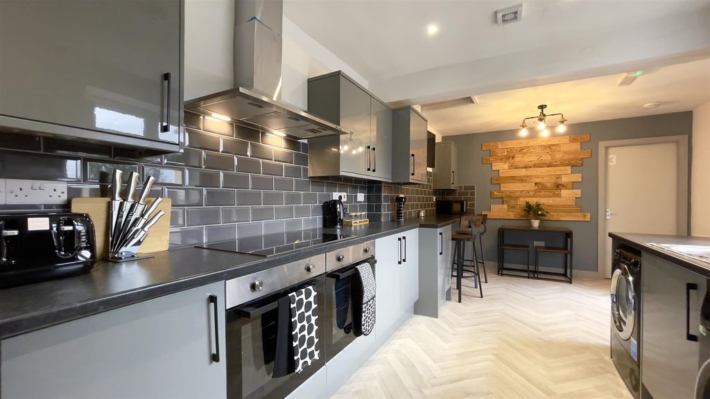 Property photo 1 of 19 Copy Of Img_7397.Jpg