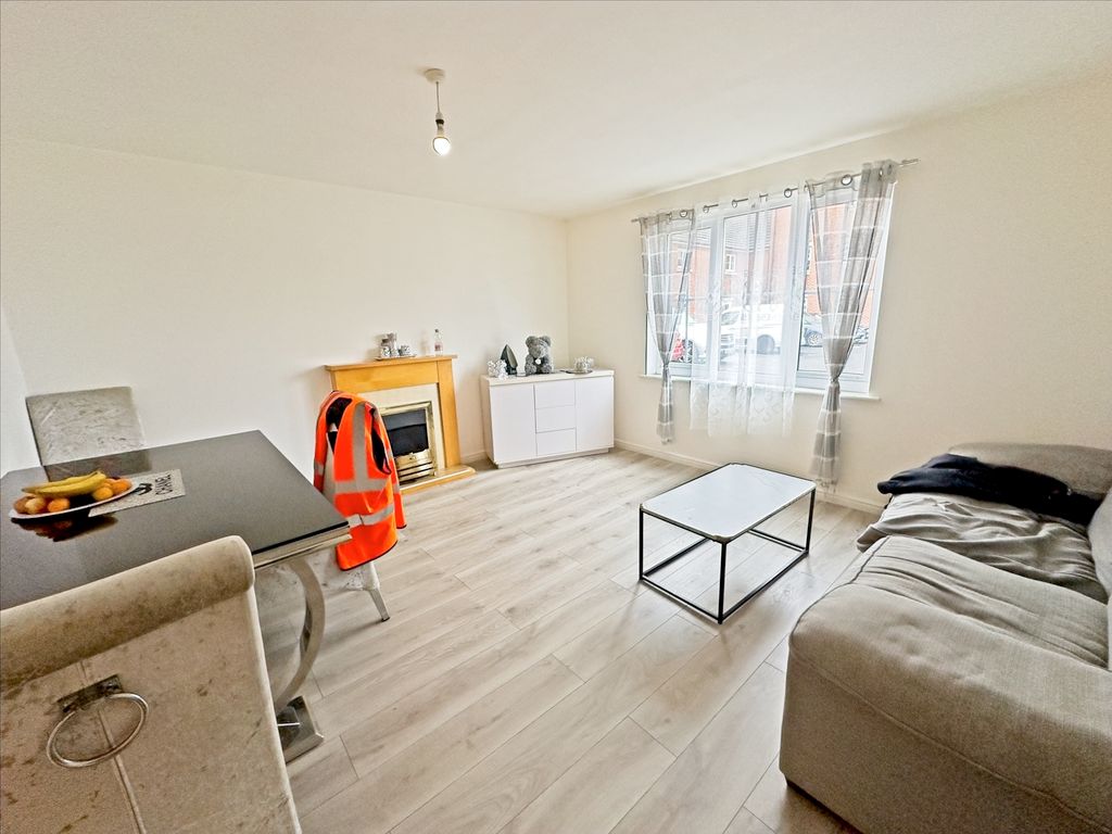 Property photo 3 of 16