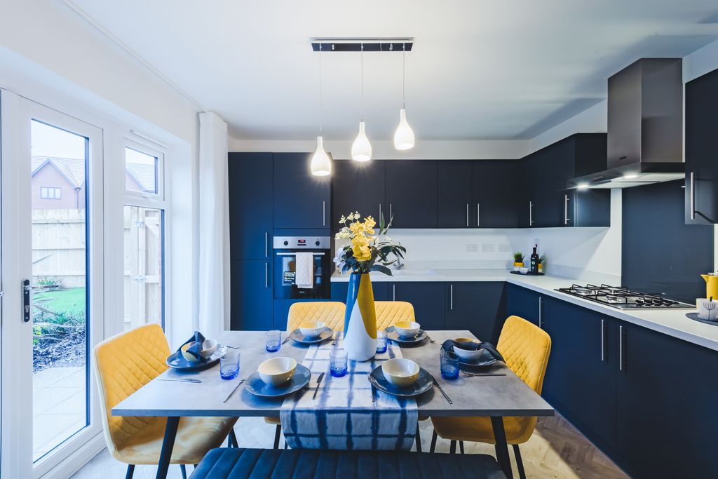 Property photo 2 of 22 260107W036