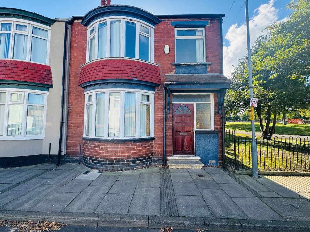 Property photo 1 of 10 Front