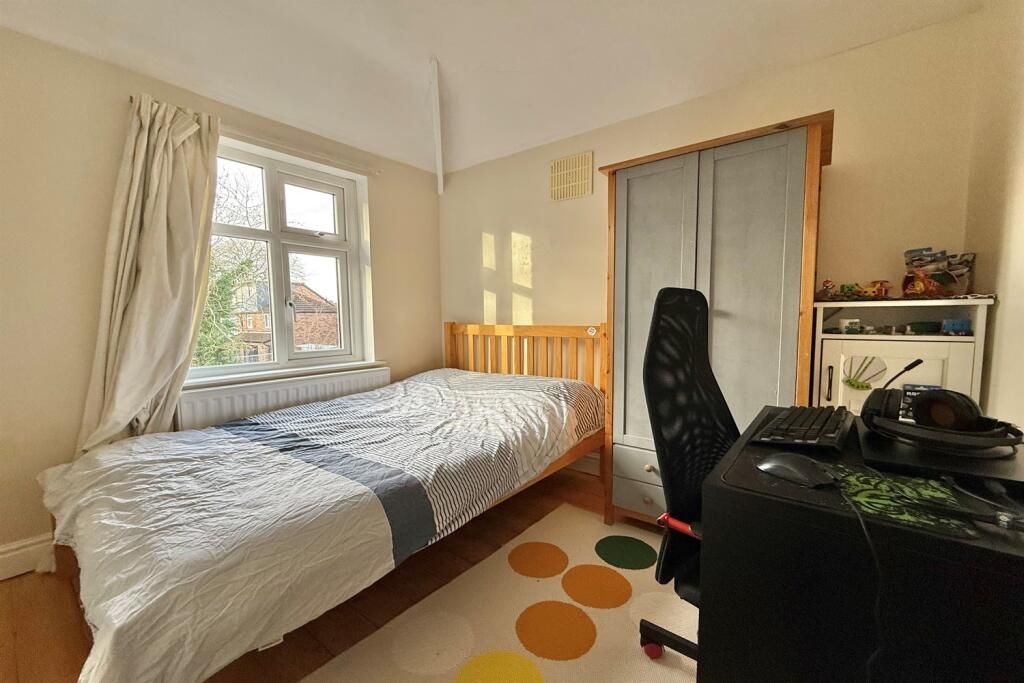 Property photo 3 of 5 Gallery