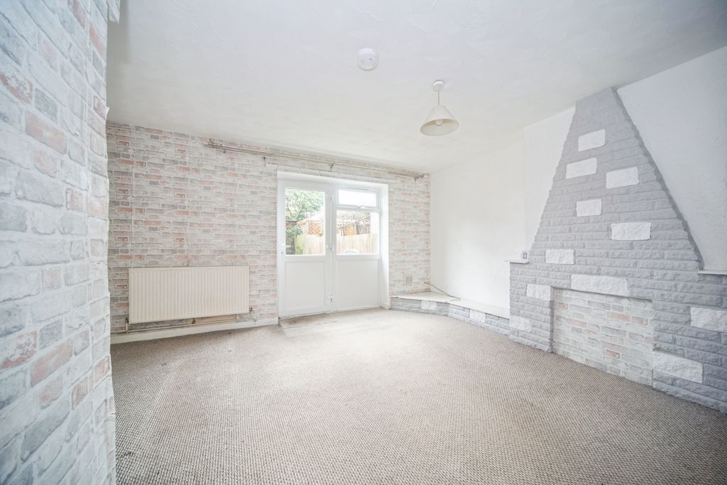 Property photo 3 of 26