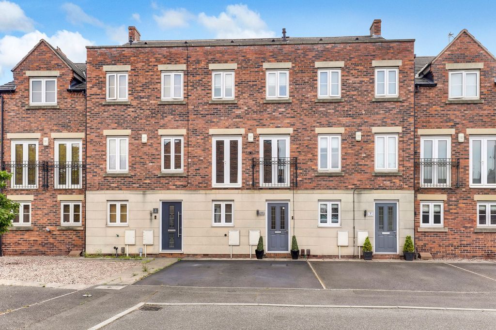 Property photo 1 of 23