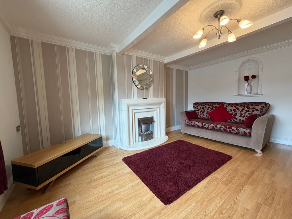 Property photo 3 of 16 Image