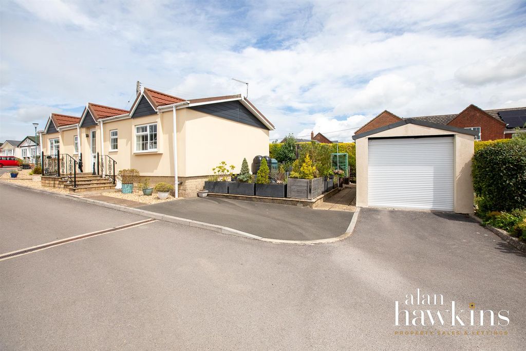Property photo 1 of 18 3466-12.Jpg