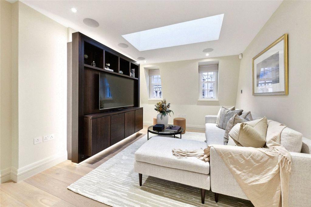 Property photo 1 of 15 Picture No. 02