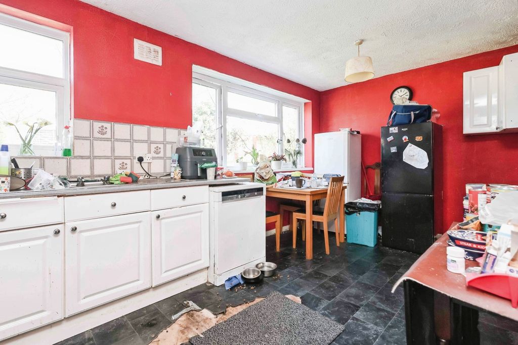 Property photo 3 of 13 Pbox-Img.Jpg