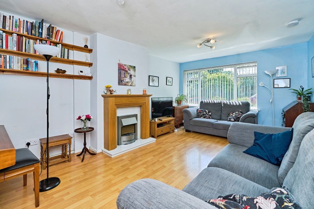 Property photo 2 of 20 Pbox-Img.Jpg