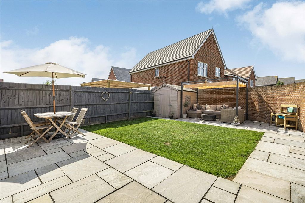 Property photo 3 of 23 Picture No. 25