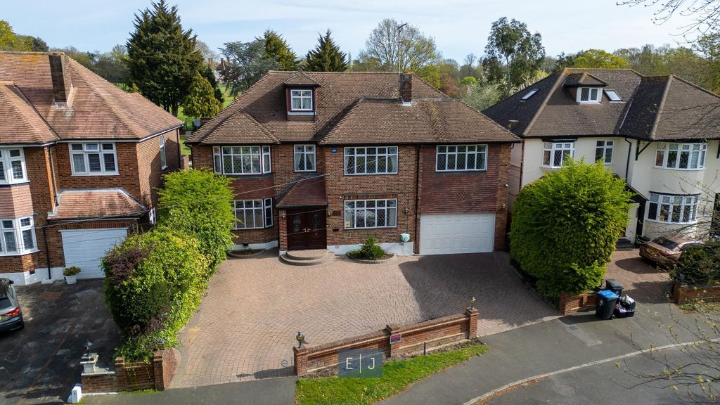 Property photo 1 of 41