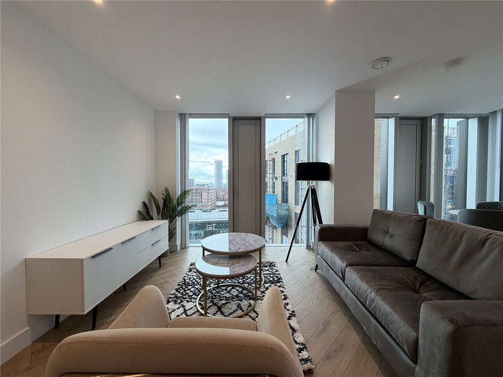 Property photo 3 of 28 Picture No. 03