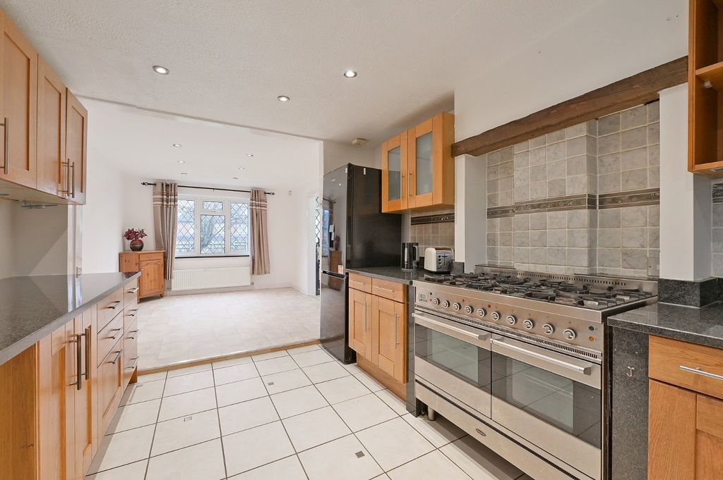 Property photo 3 of 10 Picture No. 15