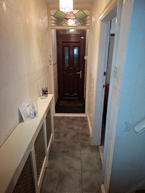 Property photo 3 of 9 Photo 2