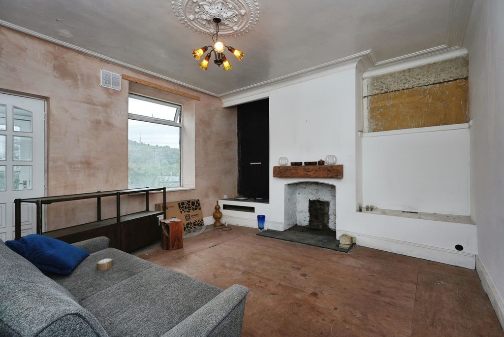 Property photo 2 of 11 Image 1