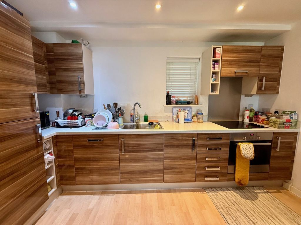 Property photo 2 of 10 Picture No. 12