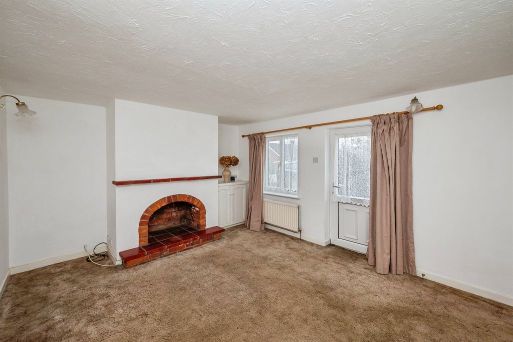 Property photo 3 of 17