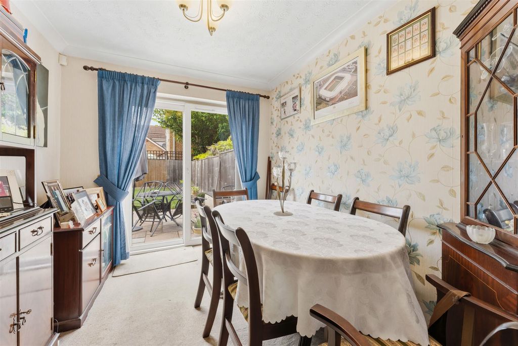 Additional image 5 of 4 bed detached house for saleEttrick Close, Kettering NN16