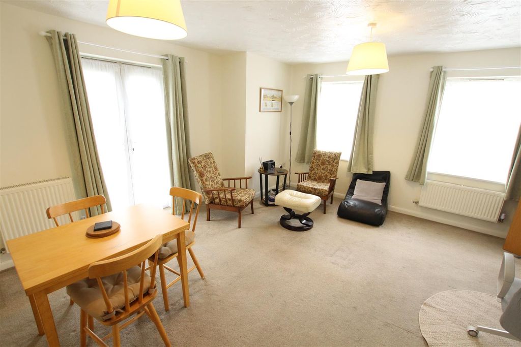 Property photo 2 of 9 Img_1247.Jpg