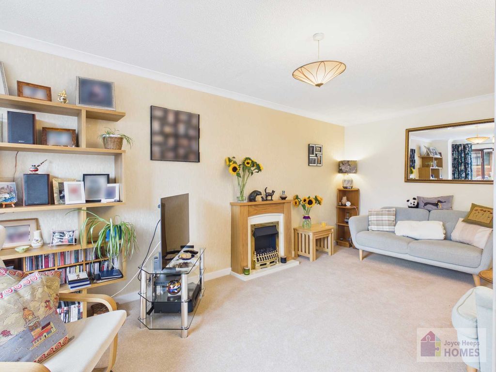 Property photo 3 of 18