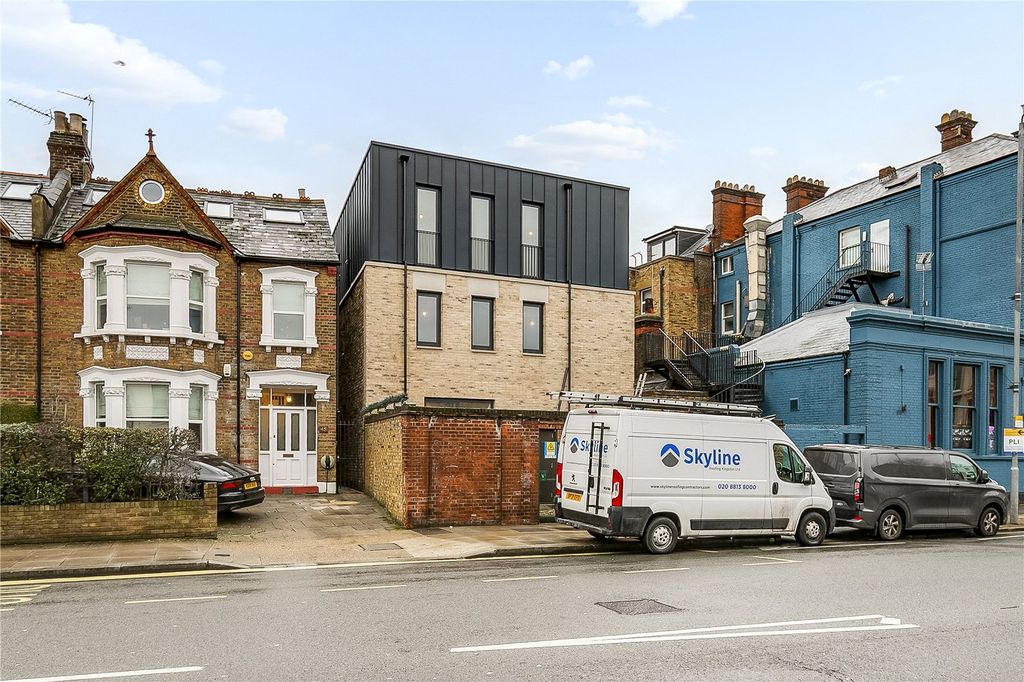 Property photo 2 of 3 Picture No. 01