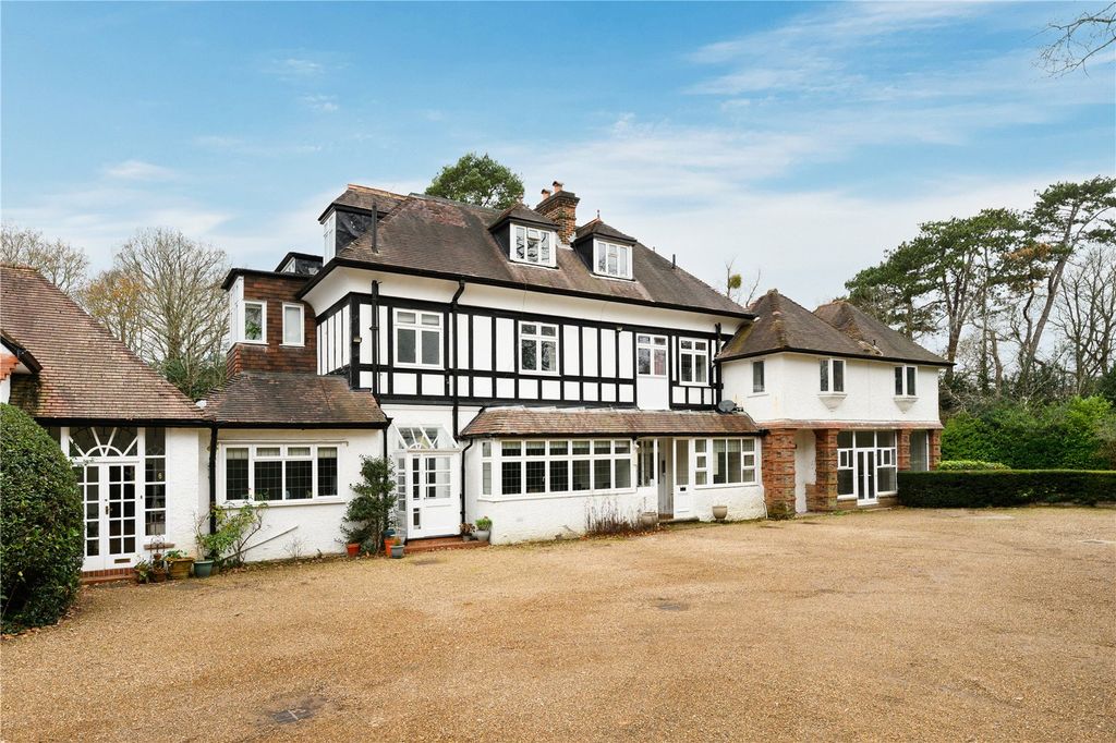 Property photo 1 of 11 Front Exterior