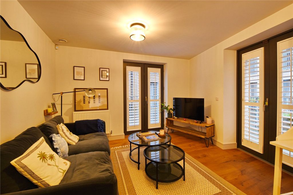 Property photo 2 of 11 Picture No. 02