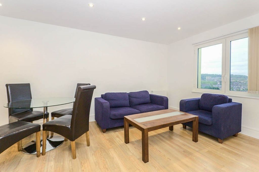 Property photo 3 of 8