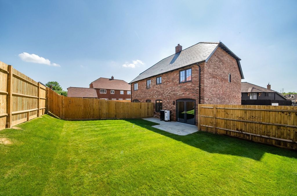 Property photo 1 of 13 Ightham Rear Garden