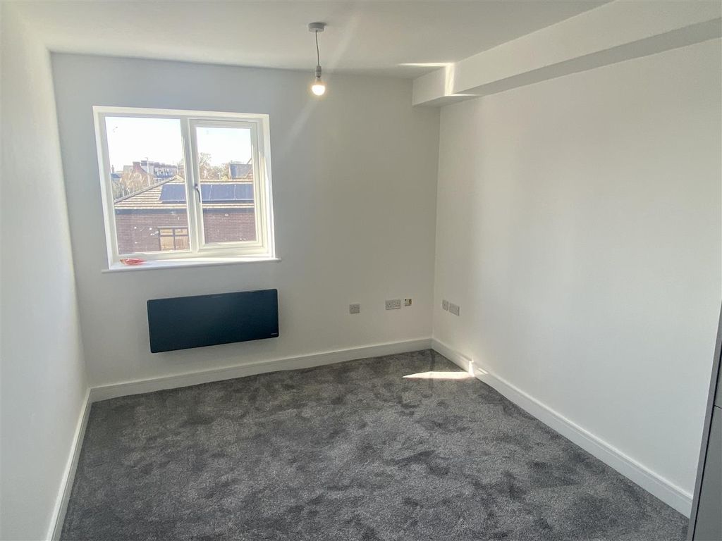 Property photo 3 of 6 Img_5816.Jpg
