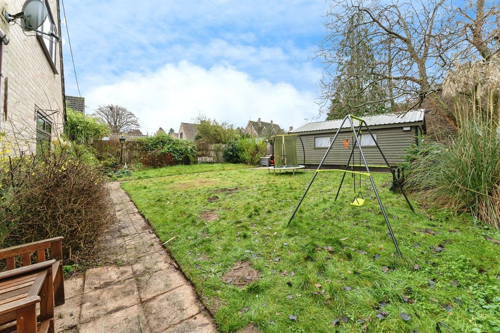 Property photo 3 of 19